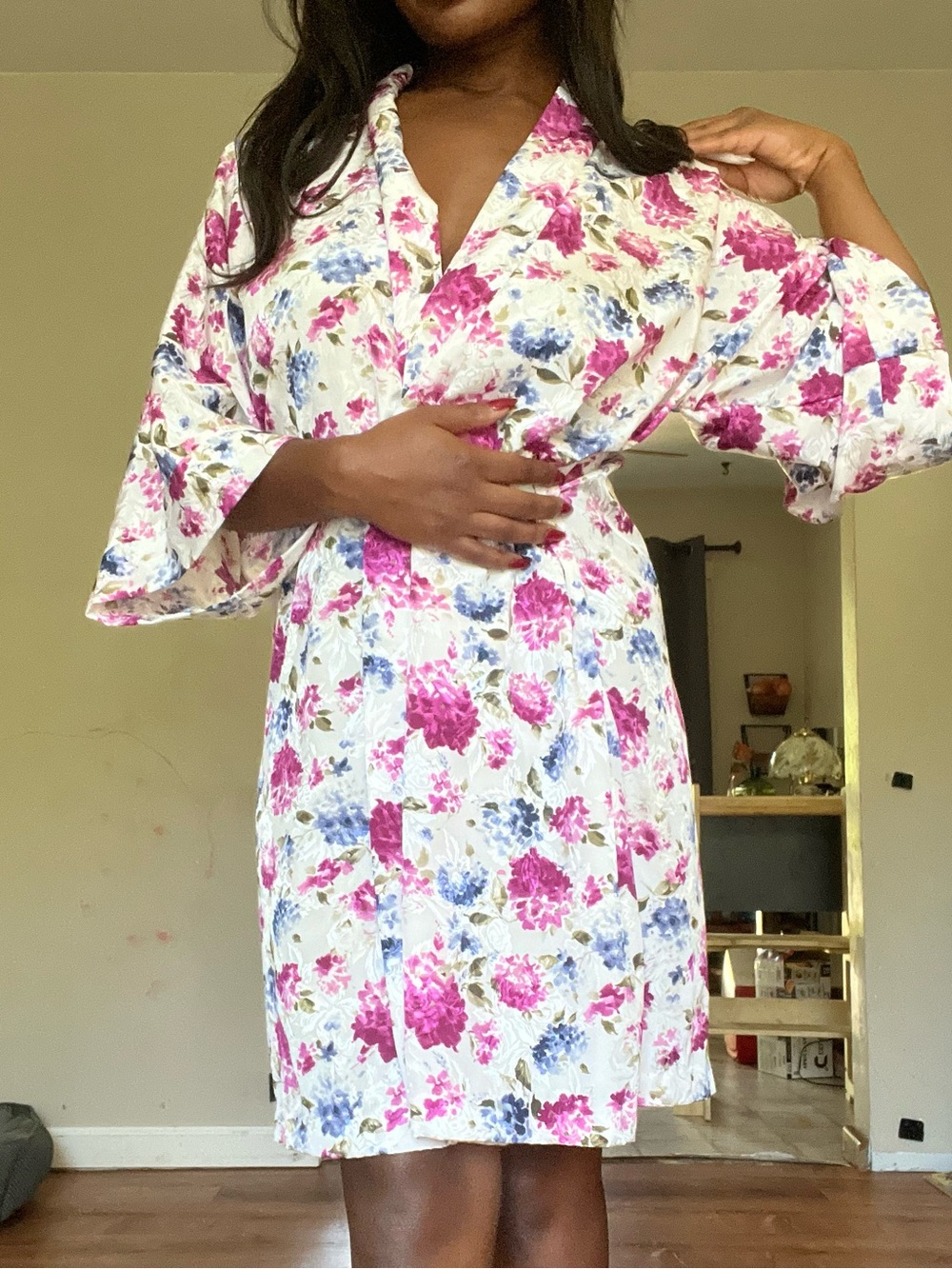 Adonna Floral Satin Kimono Robe Size Medium Cream Pink Blue